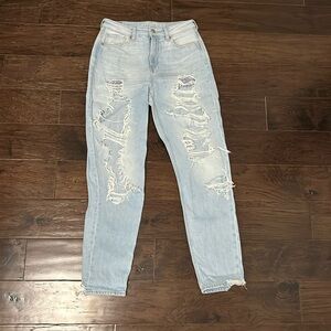 American eagle mom jeans